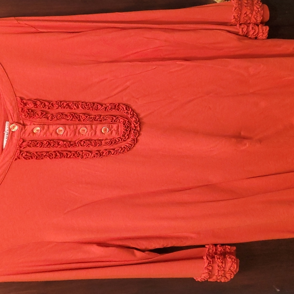 Burnt orange long sleeved shirt